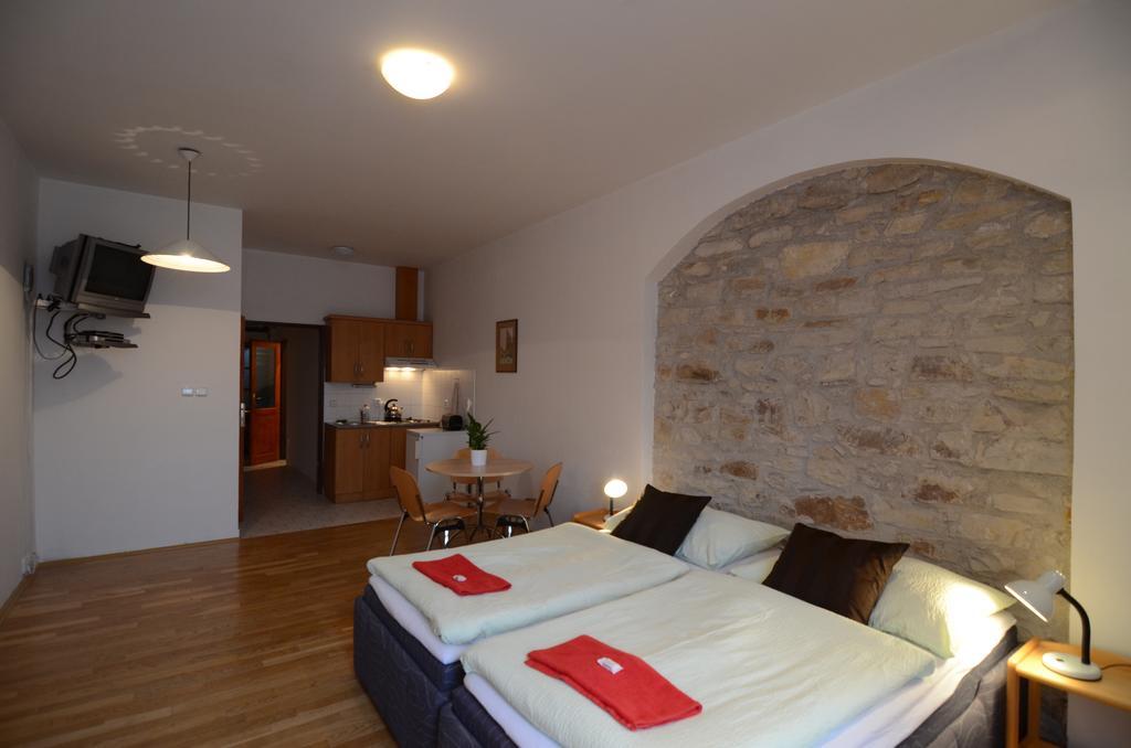 Apartments Karlin Прага Стая снимка