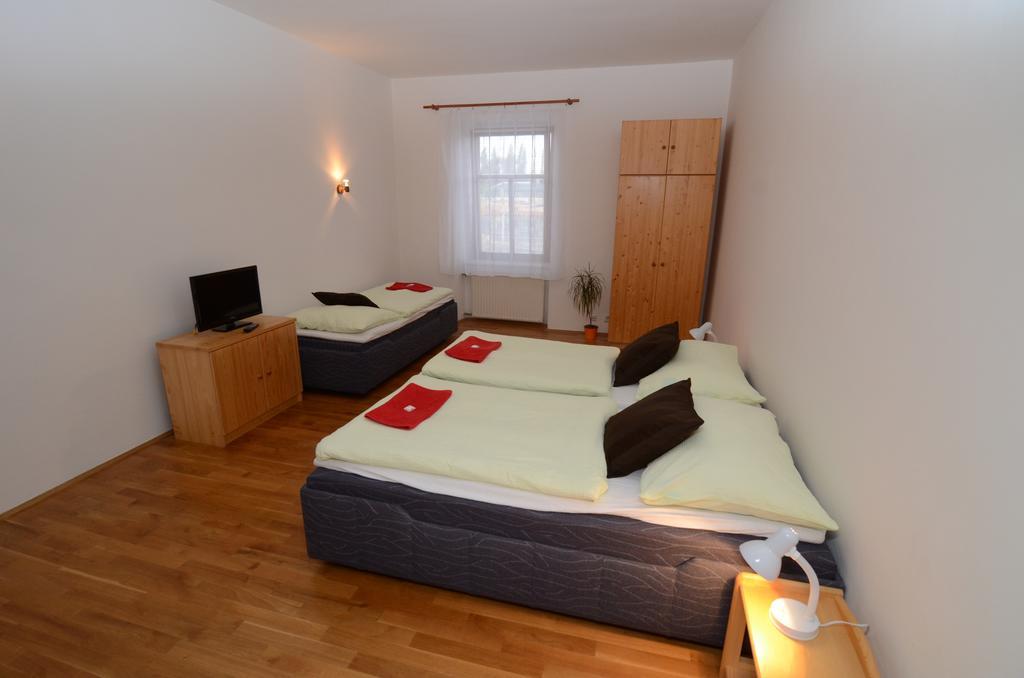 Apartments Karlin Прага Стая снимка
