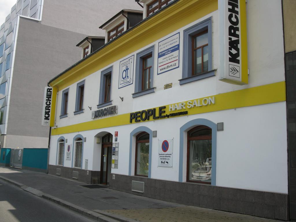 Apartments Karlin Прага Екстериор снимка